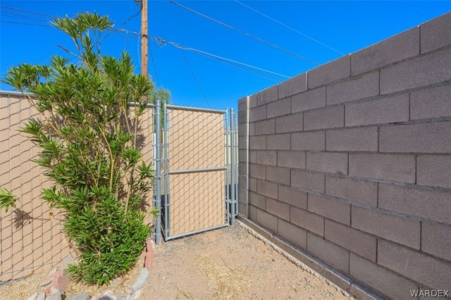 417 Fox Drive, Bullhead City, AZ 86442