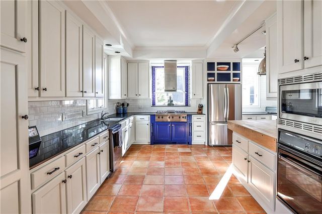 2837 N Hills NE Drive, Atlanta, GA 30305