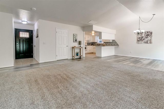 805 Willow Run, Yukon, OK 73099