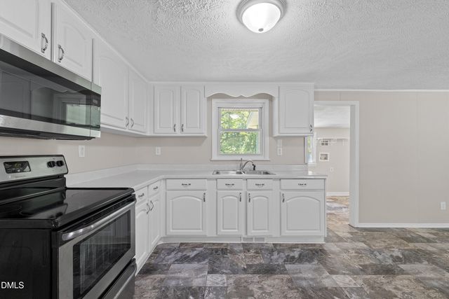 5128 Sunset Lake Road, Apex, NC 27539