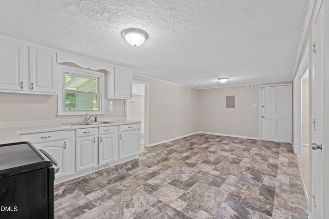 5128 Sunset Lake Road, Apex, NC 27539