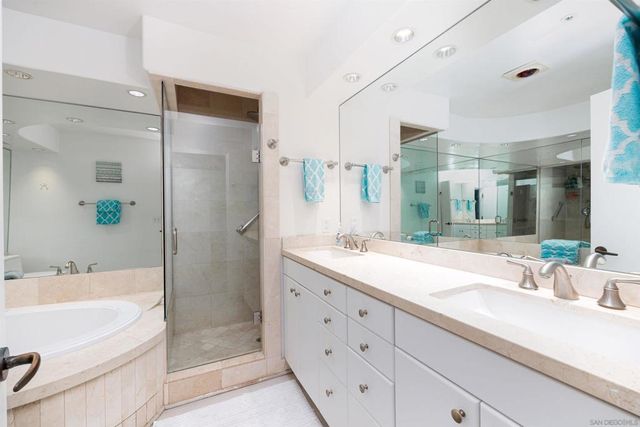 8263 Camino Del Oro 372, La Jolla, CA 92037