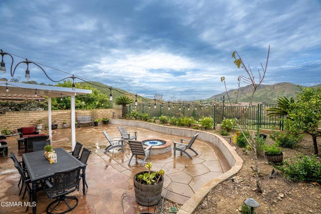 4501 Camino De Las Estrellas, Newbury Park, CA 91320