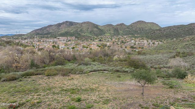 4501 Camino De Las Estrellas, Newbury Park, CA 91320