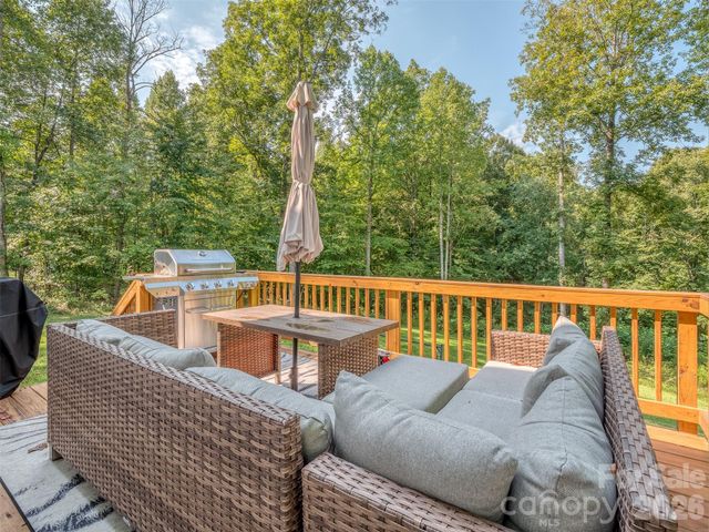 294 Bluegill Lane, Statesville, NC 28625