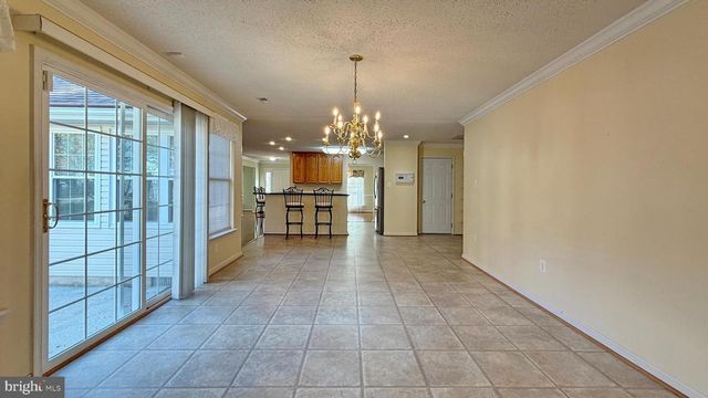 98 ORIOLE LN, La Plata, MD 20646