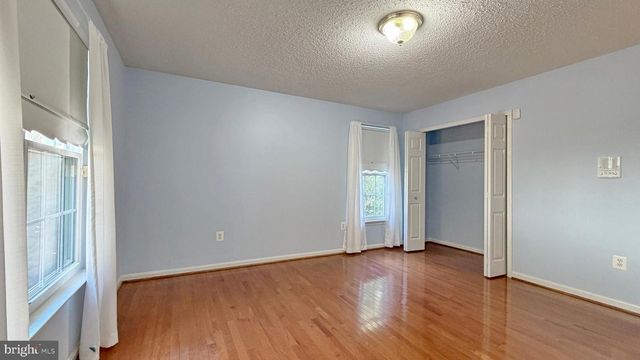 98 ORIOLE LN, La Plata, MD 20646