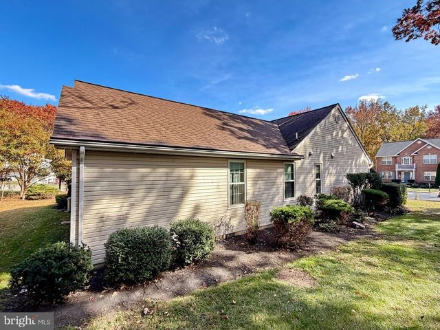 98 ORIOLE LN, La Plata, MD 20646