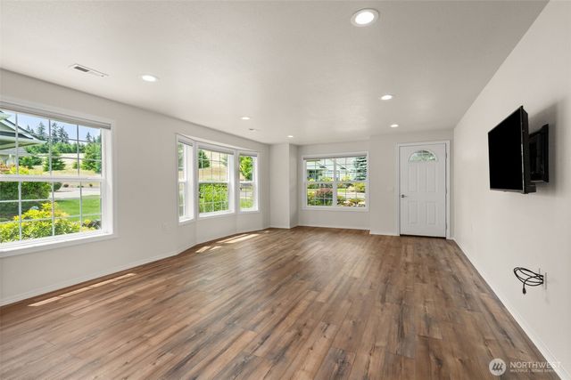 1406 Stillwaters Avenue, Centralia, WA 98531
