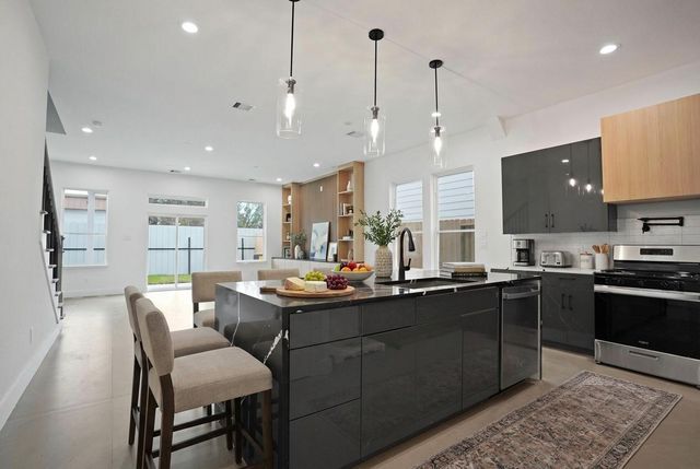 6208 Cebra Street, Houston, TX 77091