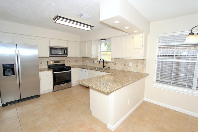 2731 Colony Drive, Sugar Land, TX 77479