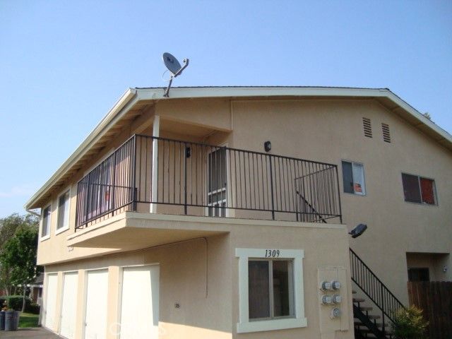 1309 Via Santiago D, Corona, CA 92882