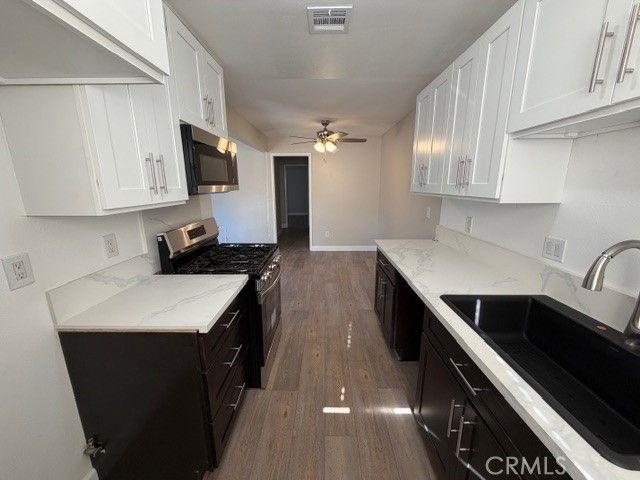 1309 Via Santiago D, Corona, CA 92882