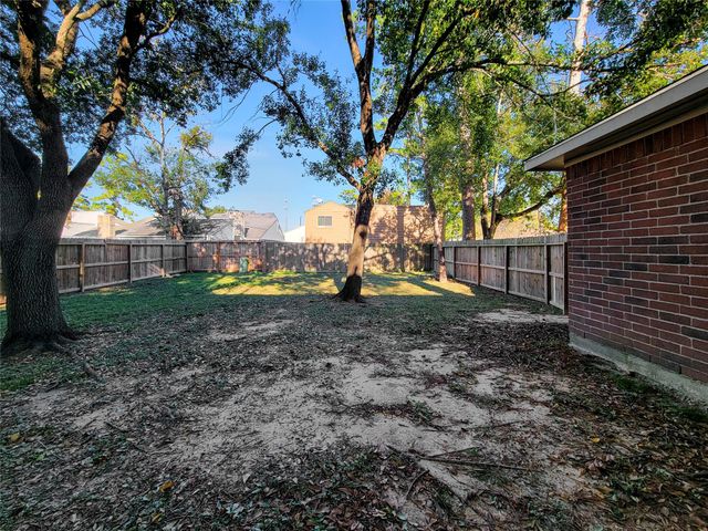 11902 Cottonwood Lane, Cypress, TX 77429