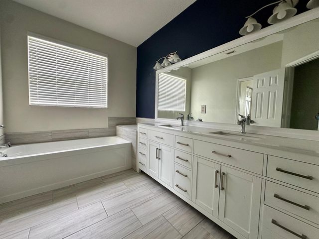 6075 46th Lane, Vero Beach, FL 32967