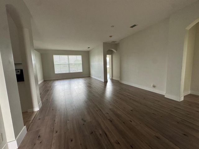 6075 46th Lane, Vero Beach, FL 32967