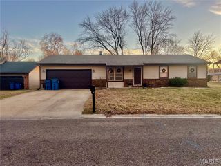 532 Bluestem Court, Troy, IL 62294
