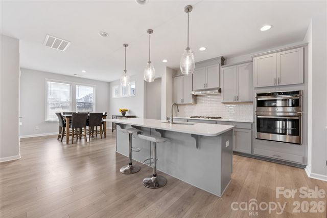 346 W Waterlynn Road, Mooresville, NC 28117