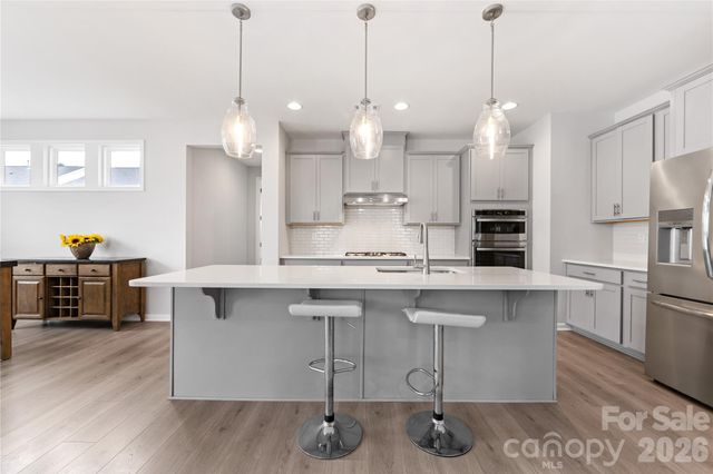 346 W Waterlynn Road, Mooresville, NC 28117