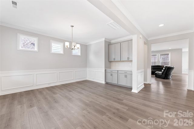 346 W Waterlynn Road, Mooresville, NC 28117