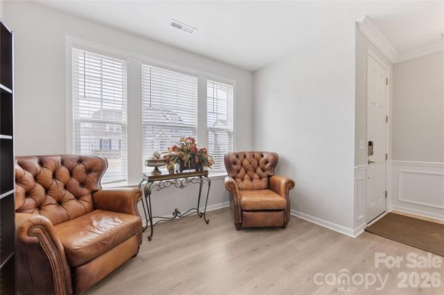 346 W Waterlynn Road, Mooresville, NC 28117