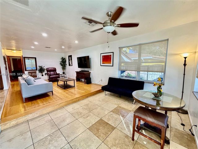 45 SE 14th St 1, Dania Beach, FL 33004