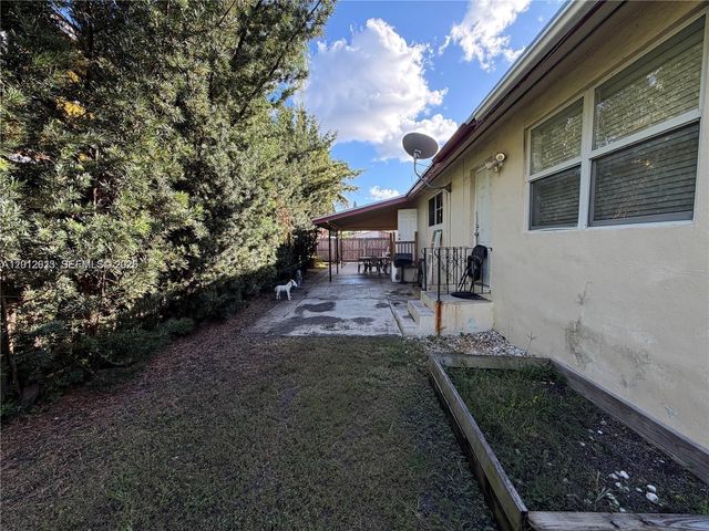 45 SE 14th St 1, Dania Beach, FL 33004