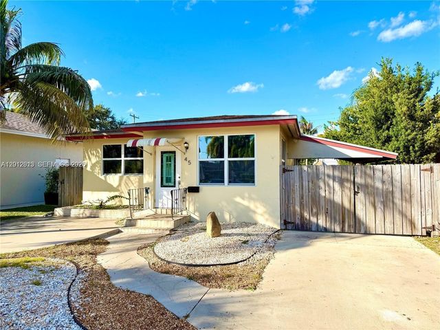 45 SE 14th St 1, Dania Beach, FL 33004