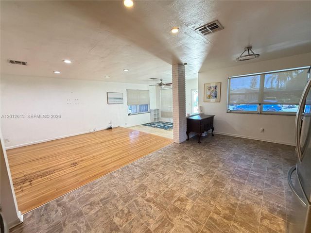 45 SE 14th St 1, Dania Beach, FL 33004