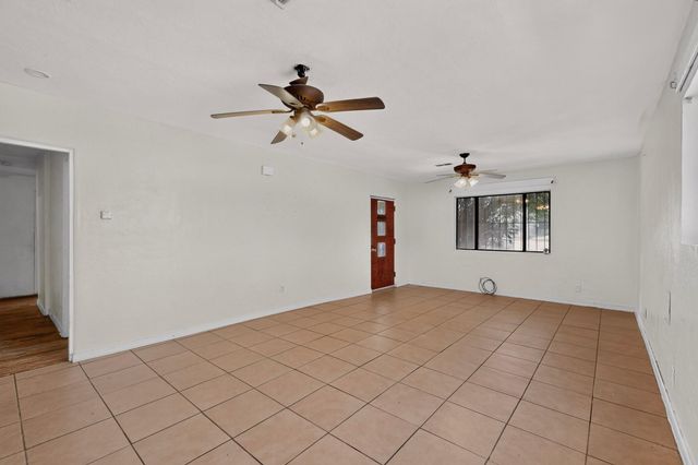 1612 Shadyside Drive SW, Albuquerque, NM 87105