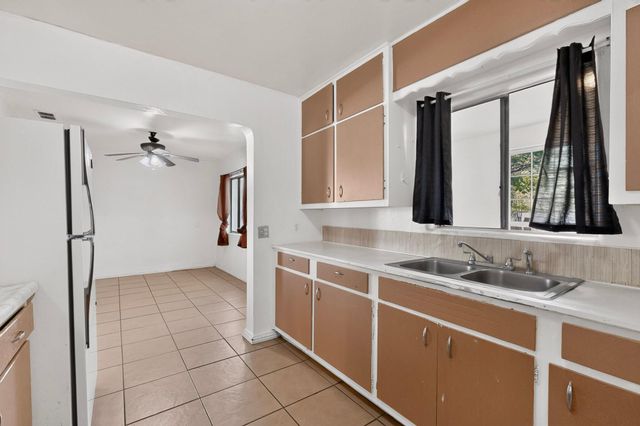 1612 Shadyside Drive SW, Albuquerque, NM 87105