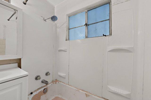 1612 Shadyside Drive SW, Albuquerque, NM 87105