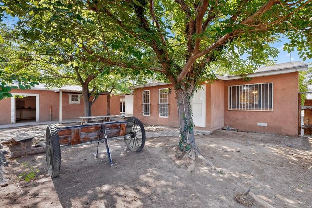 1612 Shadyside Drive SW, Albuquerque, NM 87105