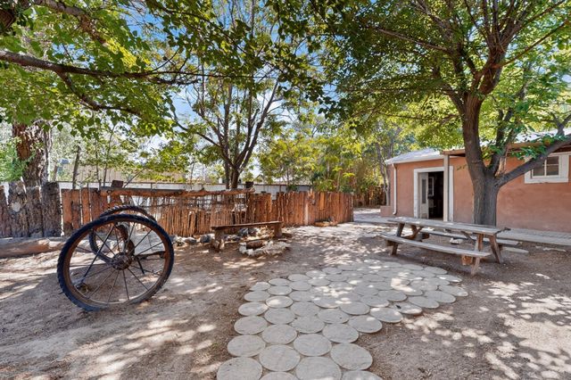 1612 Shadyside Drive SW, Albuquerque, NM 87105