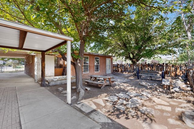 1612 Shadyside Drive SW, Albuquerque, NM 87105