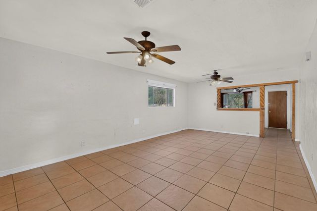 1612 Shadyside Drive SW, Albuquerque, NM 87105