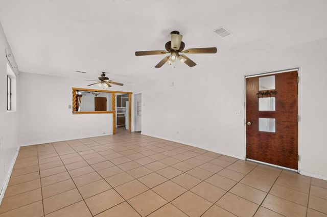 1612 Shadyside Drive SW, Albuquerque, NM 87105
