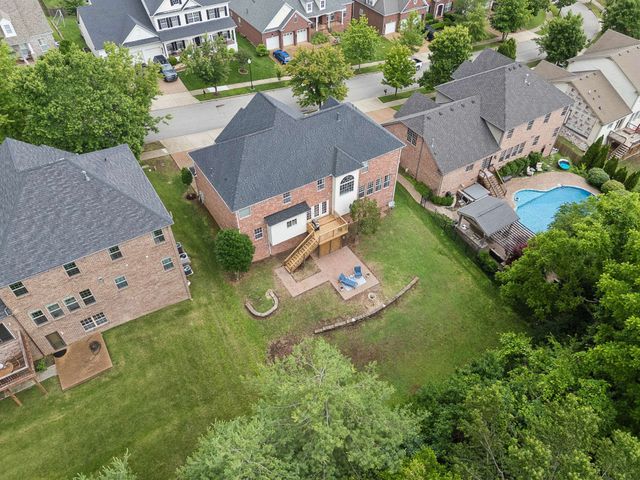 1206 Broadmoor Cir, Franklin, TN 37067