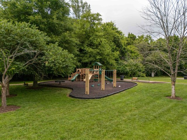 1206 Broadmoor Cir, Franklin, TN 37067
