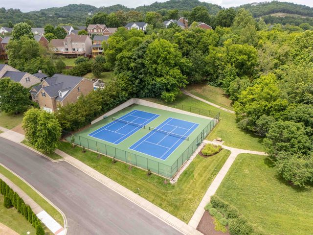 1206 Broadmoor Cir, Franklin, TN 37067