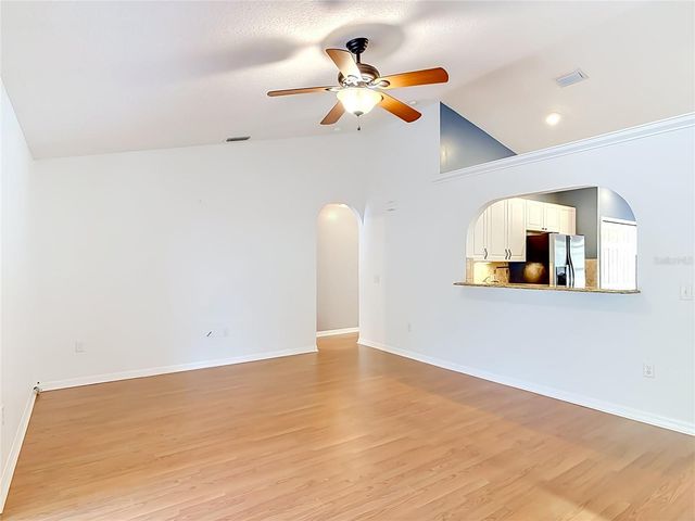 39903 GREENBRIER STREET, Eustis, FL 32736