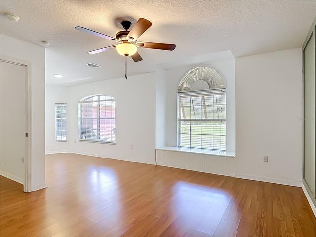 39903 GREENBRIER STREET, Eustis, FL 32736