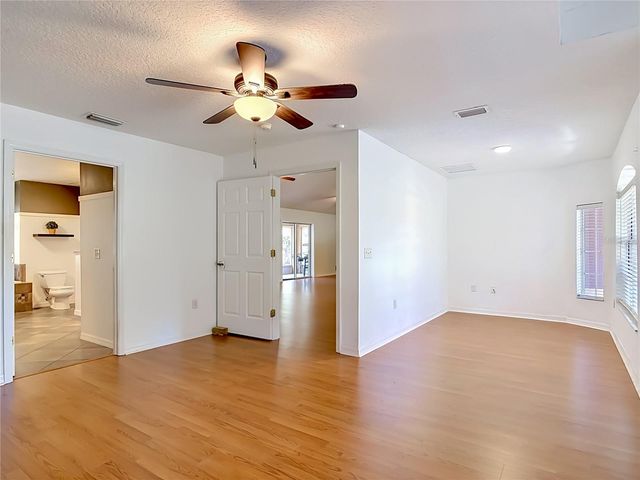 39903 GREENBRIER STREET, Eustis, FL 32736