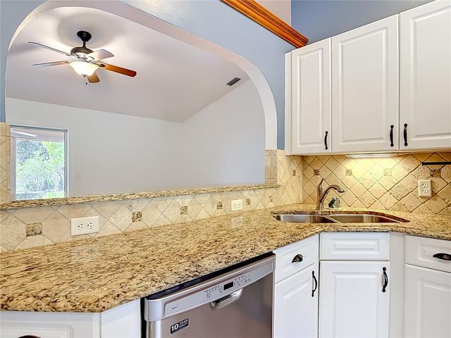 39903 GREENBRIER STREET, Eustis, FL 32736