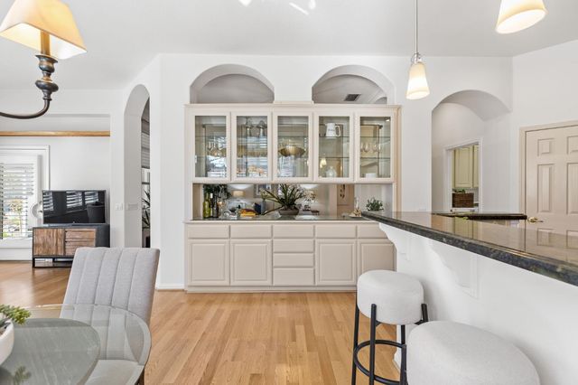 240 Clearview Ct, Roseville, CA 95747