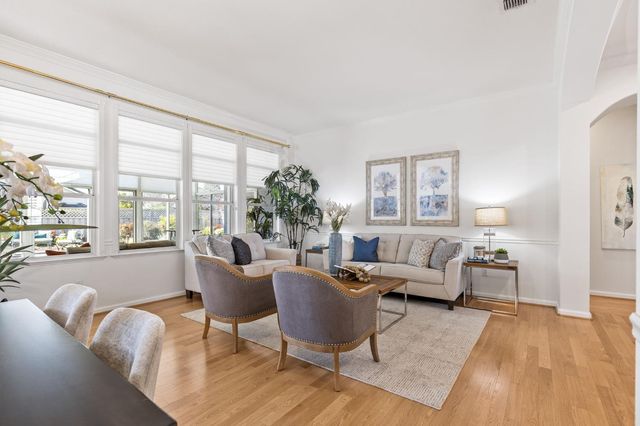 240 Clearview Ct, Roseville, CA 95747