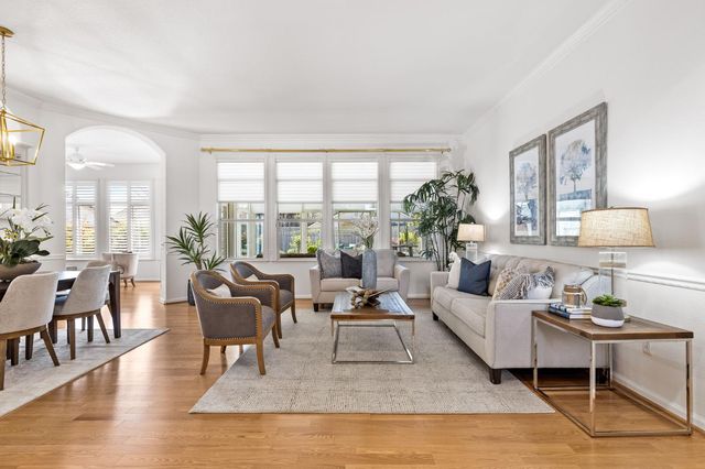 240 Clearview Ct, Roseville, CA 95747