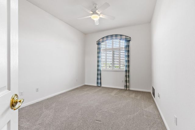 240 Clearview Ct, Roseville, CA 95747