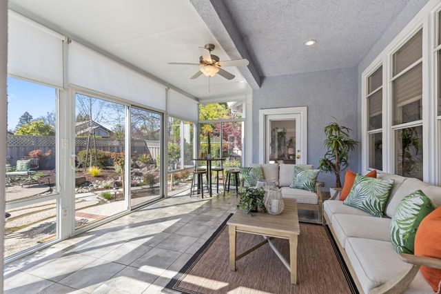 240 Clearview Ct, Roseville, CA 95747