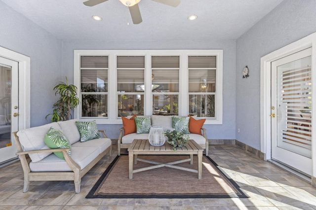 240 Clearview Ct, Roseville, CA 95747